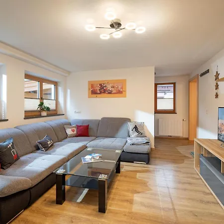 Mayr Apartment